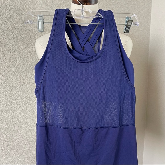Lululemon Fast As Light 2-In-1 Tank Emperor Blue - Picture 5 of 11